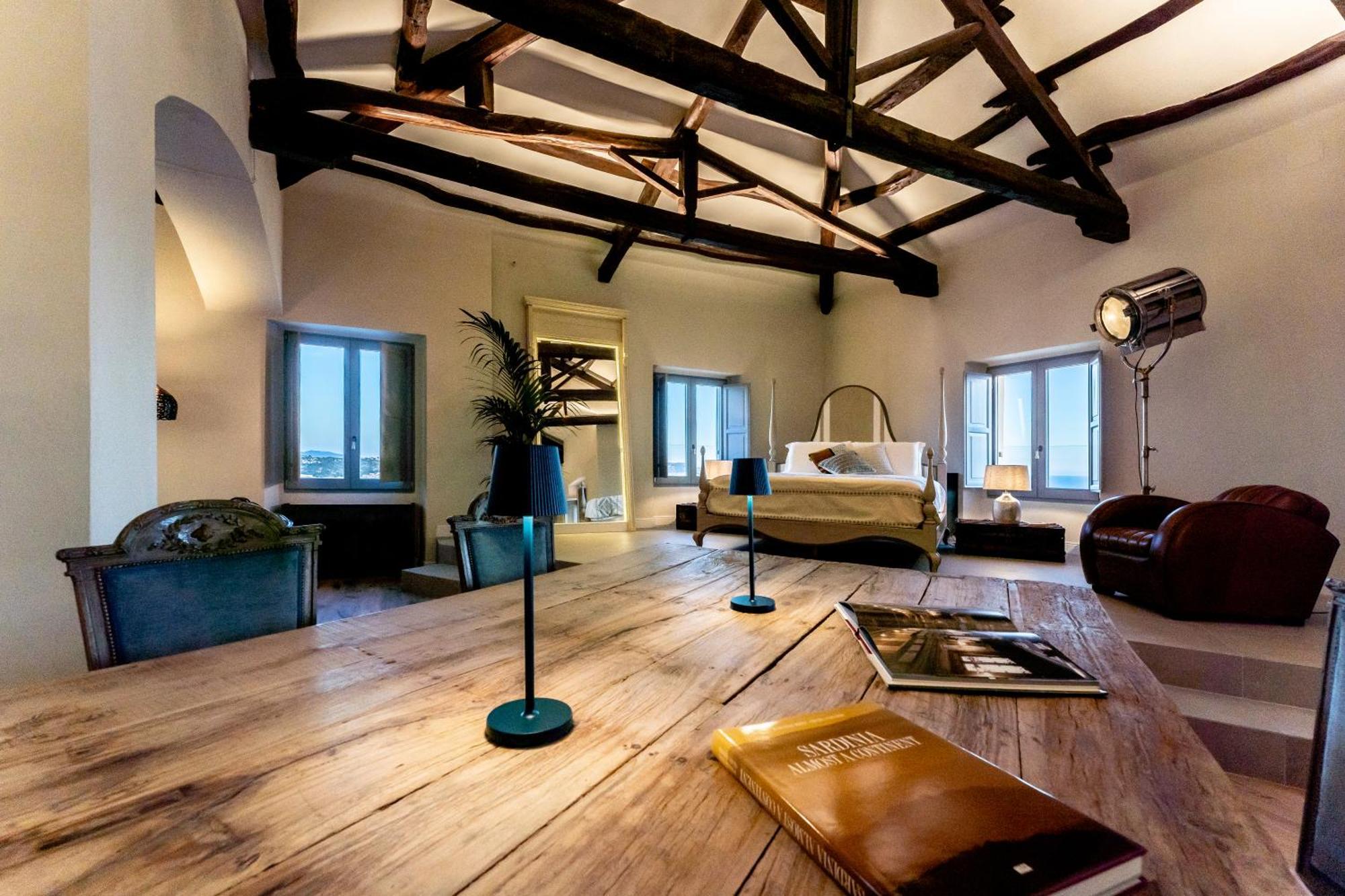 Palazzo Boyl 1840 Hotel Cagliari Exterior photo